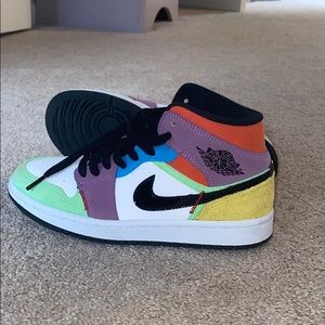 Mike Air jordan 1’s lightbulbs